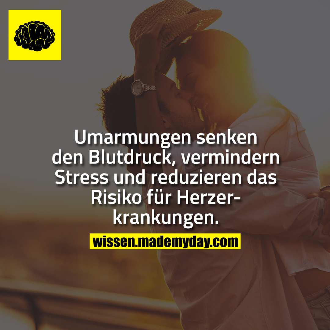 Umarmungen senken den Blutdruck, vermindern Stress und reduzieren das Risiko für Herzerkrankungen.